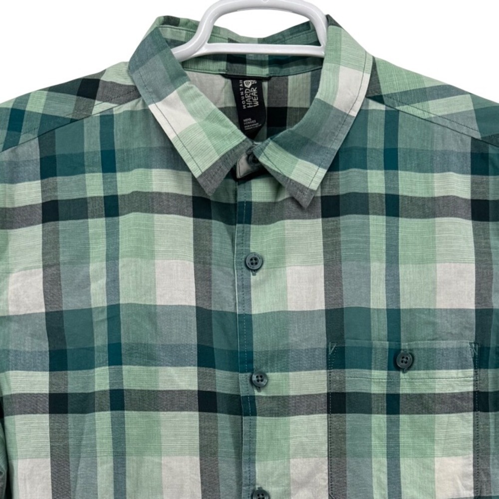 Mountain Hardwear Canyon Plaid Button Down Shirt Mens Medium Green OM7468